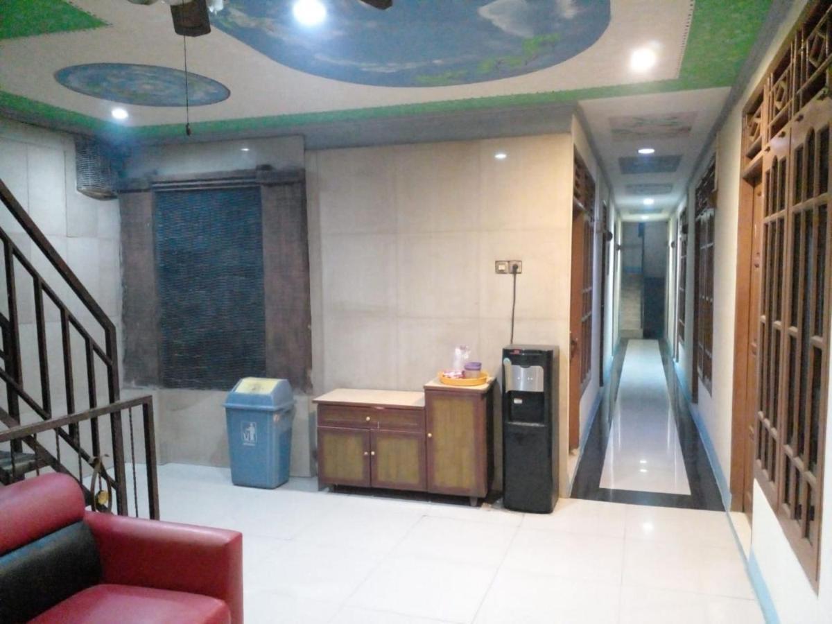 Hotel Alifah 1 Syariah Rawabokor Dua Εξωτερικό φωτογραφία